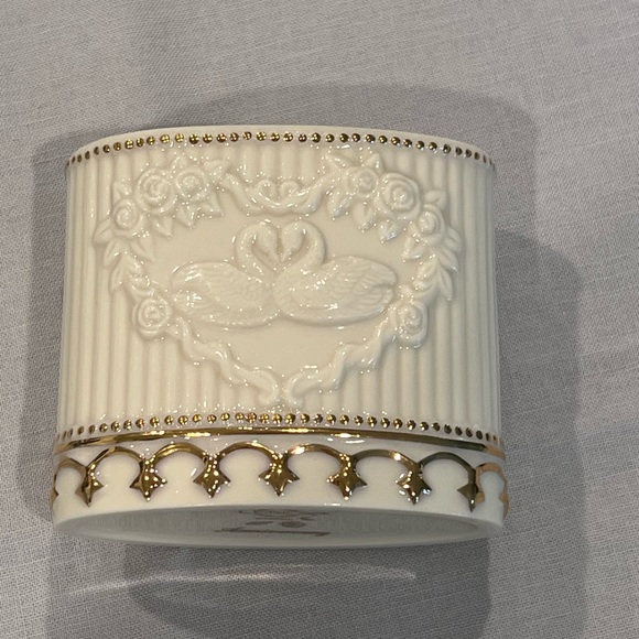 Lenox Sentiments Collection Anniversary Box Trinket Keepsake Love Endures - Picture 7 of 7